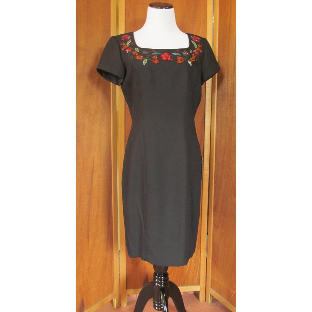 Vintage Virgo Petite Black w/Embroidered Neckline Cocktail Party Dress w/Tags 10